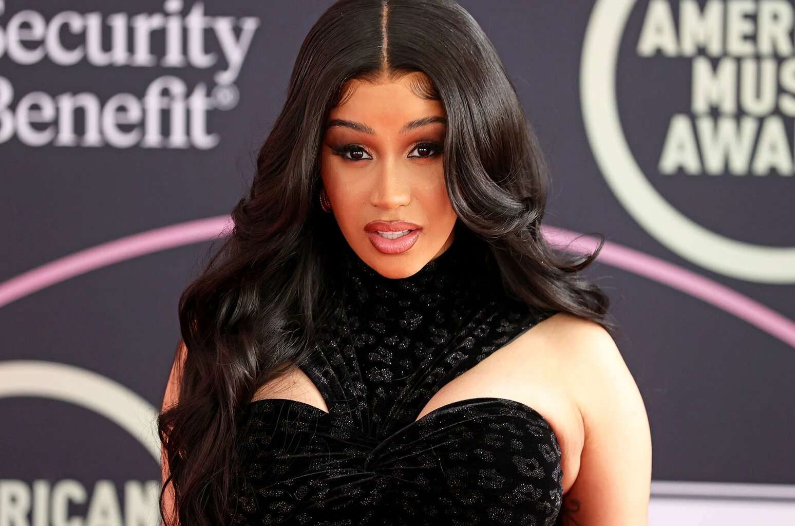 Cardi B Height Body Measurements Weight Age and Biography.